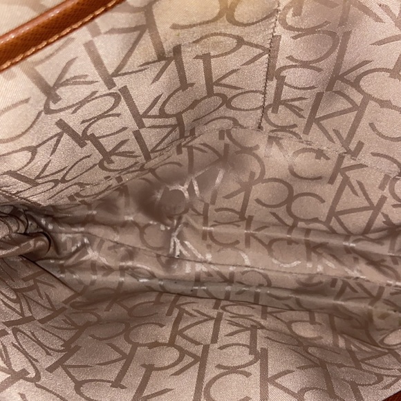 CALVIN KLEIN CROSSBODY PURSE - Picture 8 of 13